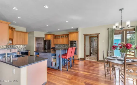 102 Falcons Cove Moyock NC 27958