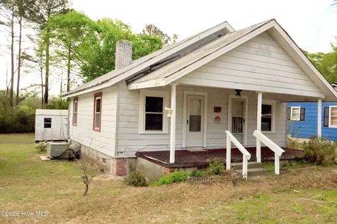 17761 Saint Johns Church Road Laurel Hill NC 28351