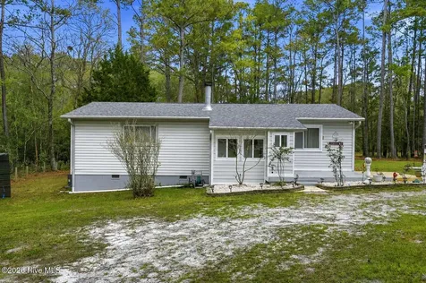 1203 Ocean Trail Court SW Supply NC 28462