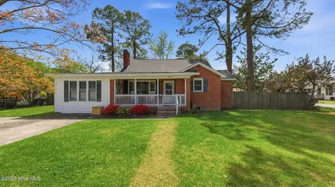 296 Sixth Street Ayden NC 28513
