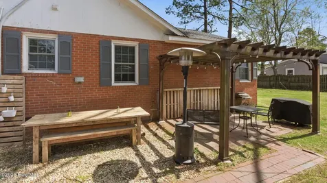 296 Sixth Street Ayden NC 28513