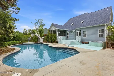 5102 Avine Court Wilmington NC 28409