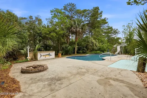 5102 Avine Court Wilmington NC 28409