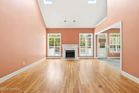 5102 Avine Court Wilmington NC 28409