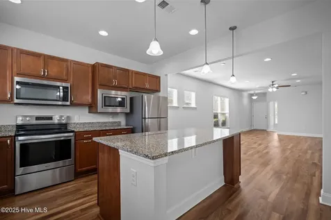 439 Deveraux Drive Wilmington NC 28412