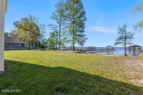 1922 Bella Coola Road Lake Waccamaw NC 28450