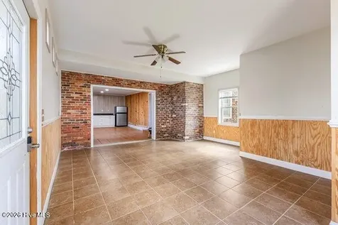 1922 Bella Coola Road Lake Waccamaw NC 28450