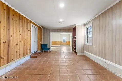 1922 Bella Coola Road Lake Waccamaw NC 28450