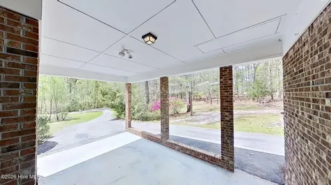 512 Raymond Drive Arapahoe NC 28510