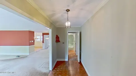512 Raymond Drive Arapahoe NC 28510