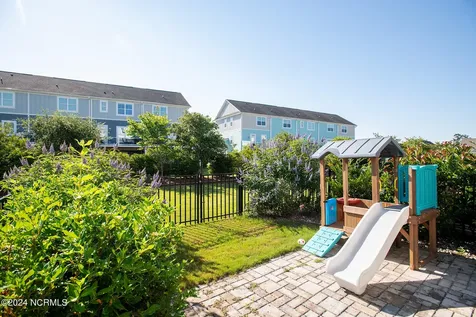 220 Gray Duck Drive Beaufort NC 28516
