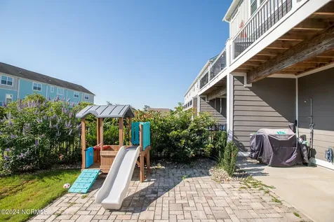 220 Gray Duck Drive Beaufort NC 28516