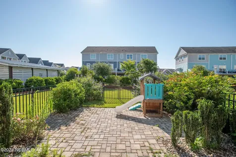 220 Gray Duck Drive Beaufort NC 28516