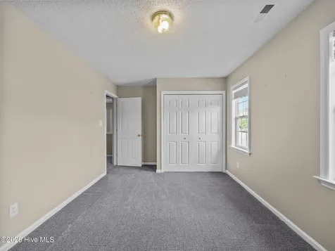 1017 N Commons Drive Jacksonville NC 28546