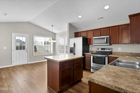613 Whittle Court Wilmington NC 28411