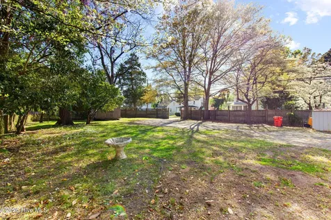 315 W Church Street Elizabeth City NC 27909