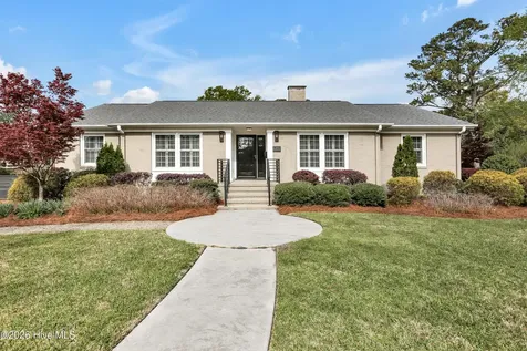 1202 Forest Hills Drive Wilmington NC 28403