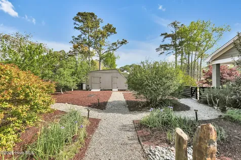 1202 Forest Hills Drive Wilmington NC 28403