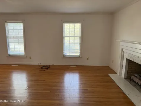 105 Demille Drive Washington NC 27889