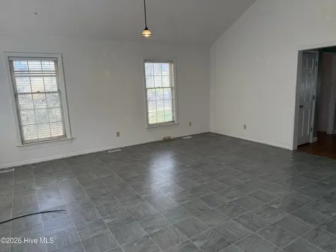 105 Demille Drive Washington NC 27889