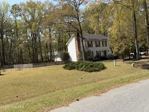 105 Demille Drive Washington NC 27889
