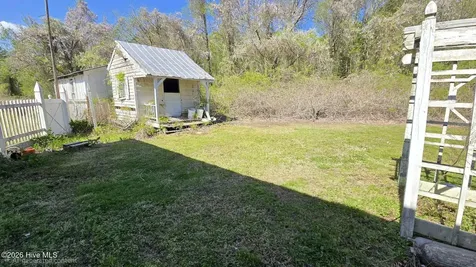 2083 Harvey Point Road Hertford NC 27944