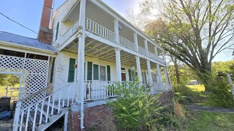 2083 Harvey Point Road Hertford NC 27944