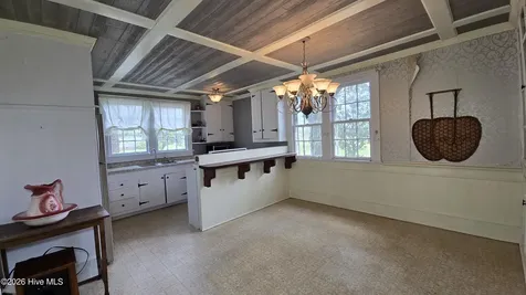 2083 Harvey Point Road Hertford NC 27944