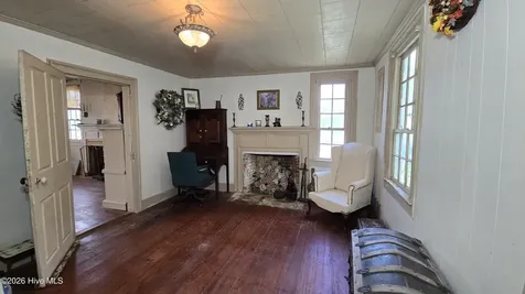 2083 Harvey Point Road Hertford NC 27944