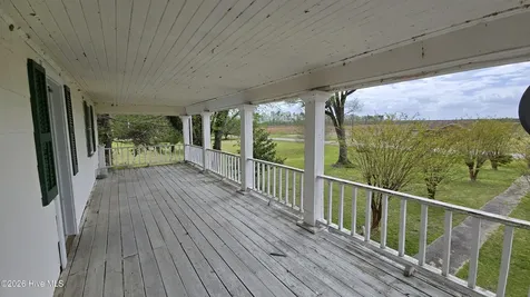 2083 Harvey Point Road Hertford NC 27944