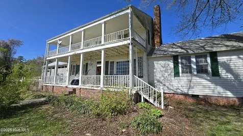 2083 Harvey Point Road Hertford NC 27944