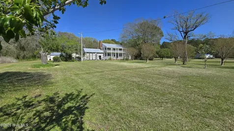 2083 Harvey Point Road Hertford NC 27944