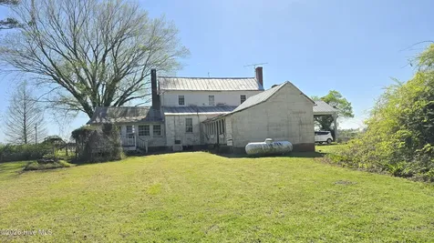 2083 Harvey Point Road Hertford NC 27944