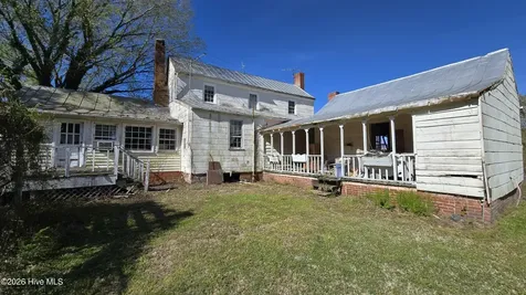 2083 Harvey Point Road Hertford NC 27944