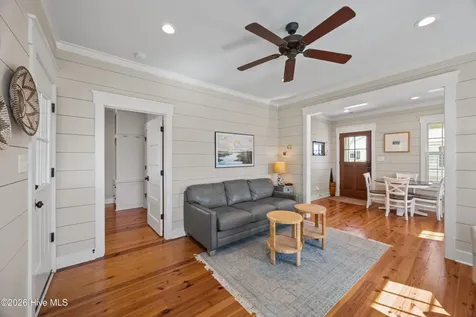 4 Back Cove Circle Oriental NC 28571