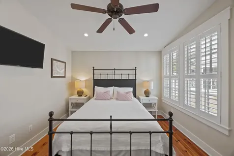 4 Back Cove Circle Oriental NC 28571