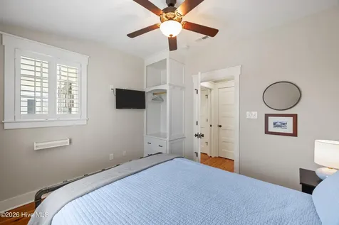 4 Back Cove Circle Oriental NC 28571