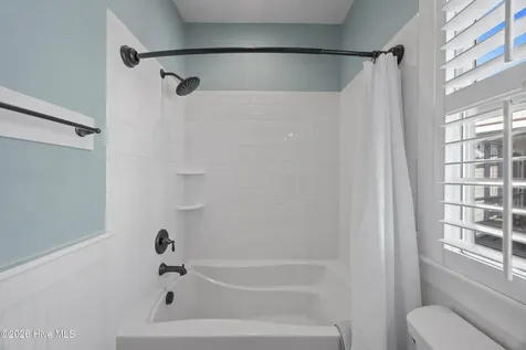 4 Back Cove Circle Oriental NC 28571