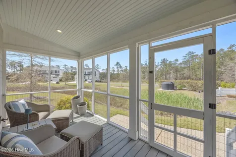 4 Back Cove Circle Oriental NC 28571