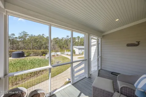 4 Back Cove Circle Oriental NC 28571