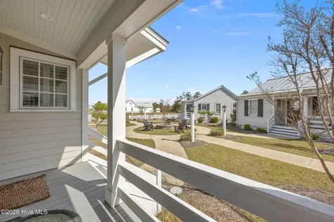 4 Back Cove Circle Oriental NC 28571