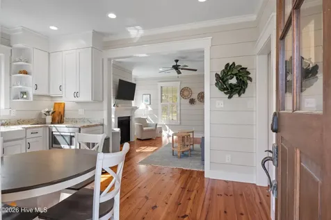 4 Back Cove Circle Oriental NC 28571