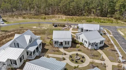 4 Back Cove Circle Oriental NC 28571