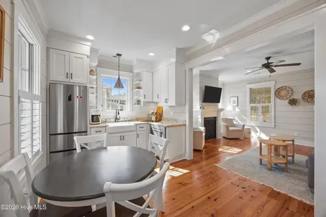 4 Back Cove Circle Oriental NC 28571