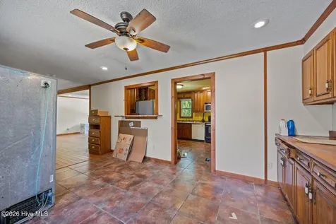 390 Old Winberry Road Newport NC 28570