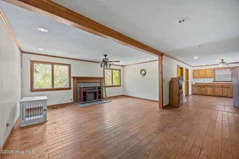 390 Old Winberry Road Newport NC 28570