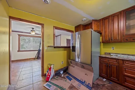 390 Old Winberry Road Newport NC 28570