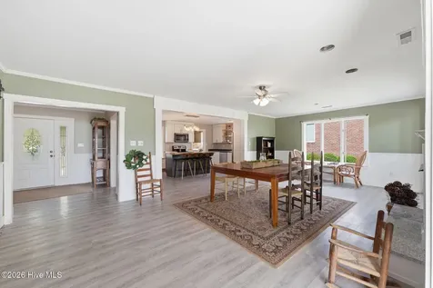 824 Pelican Drive New Bern NC 28560