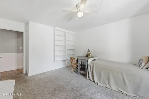 824 Pelican Drive New Bern NC 28560