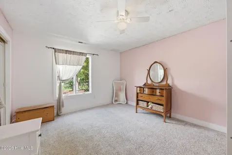 824 Pelican Drive New Bern NC 28560